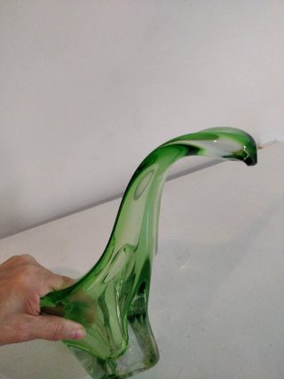 Fuente de cristal verde