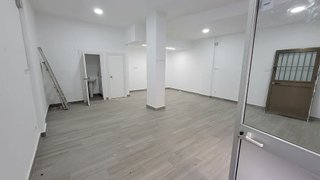 Local comercial en alquiler en Girón - Las Delicias - Tabacalera en Málaga
