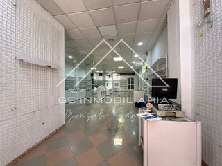 Local comercial en alquiler en Lucena