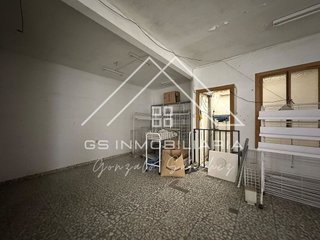 Local comercial en alquiler en Lucena