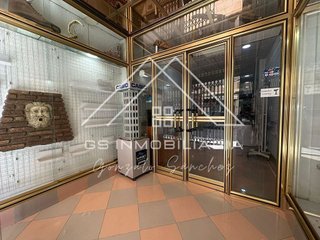 Local comercial en alquiler en Lucena
