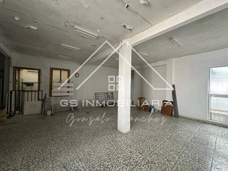 Local comercial en alquiler en Lucena