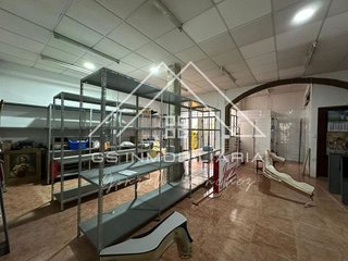 Local comercial en alquiler en Lucena