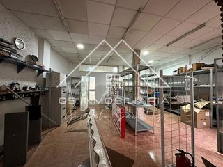 Local comercial en alquiler en Lucena