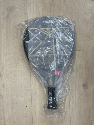 Pala pádel NOX X-Zero Negra/Oro NUEVA SIN ESTRENAR