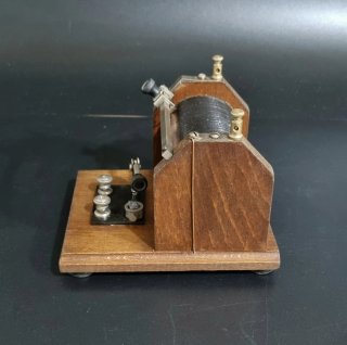 Radio Antigua. Radio de Galena con auriculares