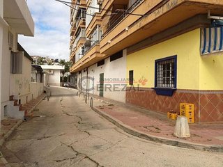 Local comercial en venta en Poniente-Faro en Vélez-Málaga