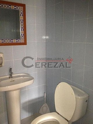Local comercial en venta en Poniente-Faro en Vélez-Málaga
