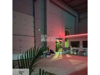 Nave industrial en venta en Monserrat