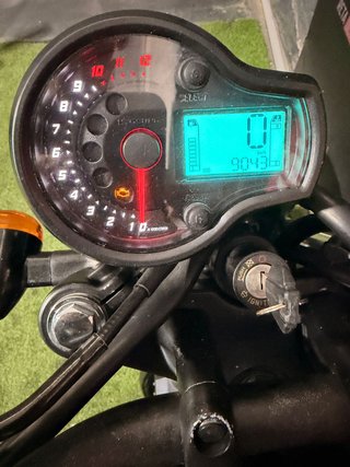 Hyosung aquila 125 bobber Año 2021 9043 kms PVP 19