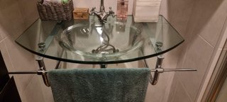 Lavabo cristal con 2 muebles a juego