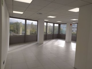 Oficina en alquiler en Coll Favà - Can Magí en Sant Cugat del Vallès
