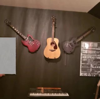 SOPORTE DE PARED HORIZONTAL PARA GUITARRA