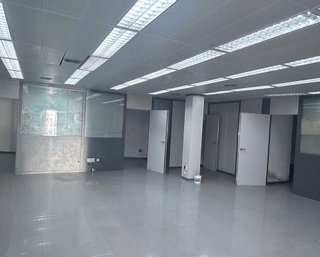 Local comercial en alquiler en Centre en Rubí