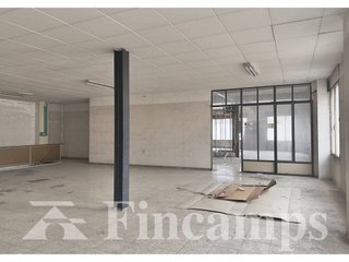 Local comercial en alquiler en Gràcia en Sabadell