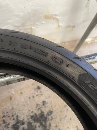 1x 120/70 ZR17 58W Metzeler RoadTec G1 SE