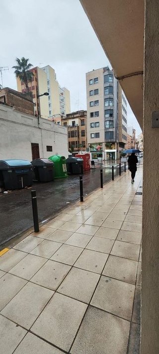 Local comercial en alquiler en Este en Castellón de la Plana