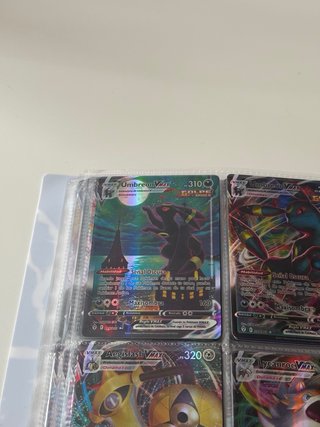 Umbreon VMAX Holo Español 215/203