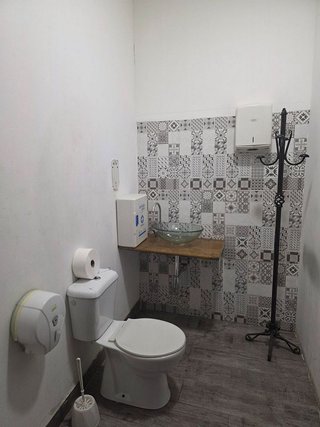 Local comercial en alquiler en Calvario - Santa Rita en Vigo