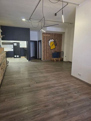 Local comercial en alquiler en Calvario - Santa Rita en Vigo