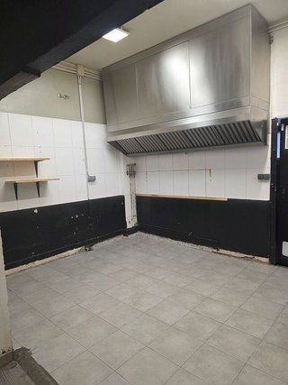 Local comercial en alquiler en Calvario - Santa Rita en Vigo