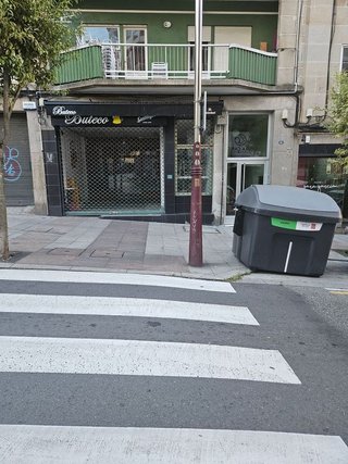 Local comercial en alquiler en Calvario - Santa Rita en Vigo