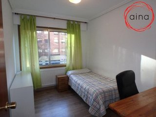 Piso en alquiler en Ermitagaña - Mendebaldea en Pamplona