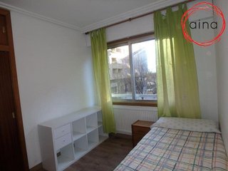 Piso en alquiler en Ermitagaña - Mendebaldea en Pamplona