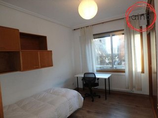 Piso en alquiler en Ermitagaña - Mendebaldea en Pamplona