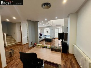 Chalet en venta en Petrer