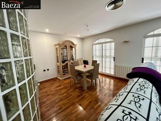 Chalet en venta en Petrer
