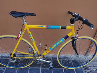 Bicicleta BH Amarilla