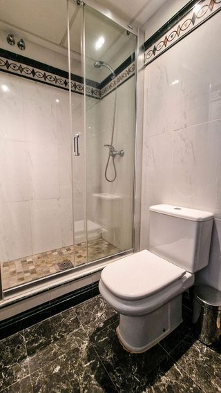 Ático en venta en Puerto de la Duquesa en Manilva