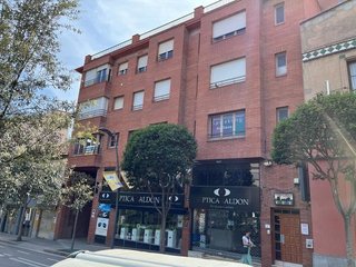 Oficina en alquiler en Centre - Estació en Sant Cugat del Vallès
