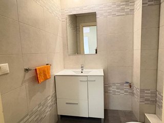 Local comercial en alquiler en Ensanche - Diputación en Alicante
