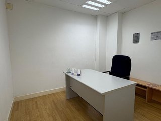 Local comercial en alquiler en Ensanche - Diputación en Alicante