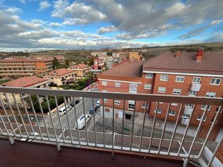 Piso en venta en Antigua Estación FFCC - San Agustín en Burgos