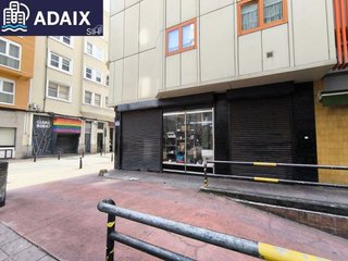 Local comercial en alquiler en Monte Alto - Zalaeta - Atocha en Coruña (A)