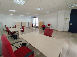 Oficina en alquiler en La Granja-La Colina-Los Pastores en Algeciras