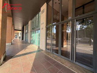 Oficina en alquiler en Santa Rosa - Valdeolleros en Córdoba