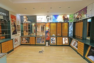 Local comercial en alquiler en La Villa - Bazuelo en Mieres