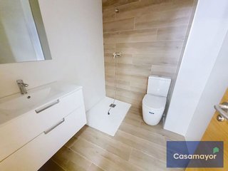 Local comercial en alquiler en Mercado en Alicante