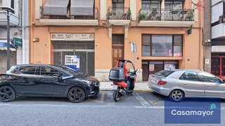 Local comercial en alquiler en Mercado en Alicante