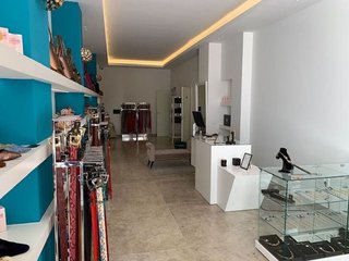 Local comercial en alquiler en Playa Bajadilla - Puertos en Marbella