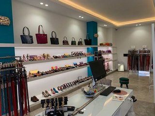 Local comercial en alquiler en Playa Bajadilla - Puertos en Marbella