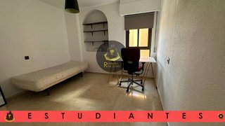 Piso en alquiler en Barrio de Zaidín en Granada