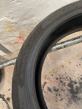 1x 150/60 ZR17 66W Metzeler Sportec M7 RR