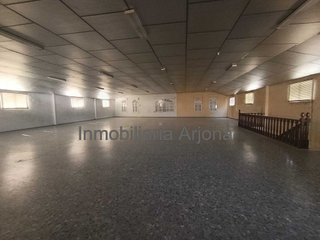 Nave industrial en alquiler en Lucena