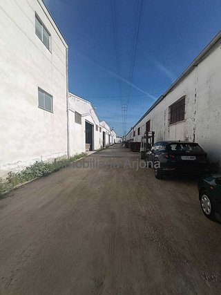 Nave industrial en alquiler en Lucena