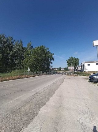 Nave industrial en alquiler en Lucena